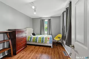 5 Victor St, East Haven, CT 06512 - Photo 11