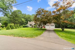 40 Rolling Ridge Rd, Orange, CT 06477 - Photo 3