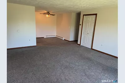 1162 Middle Turnpike West #C1, Manchester, CT 06040 - Photo 3