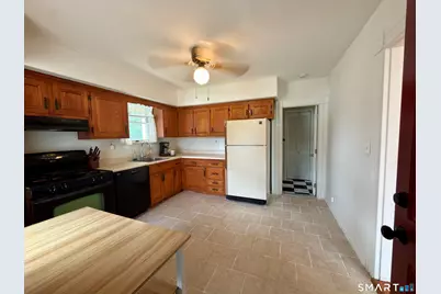 40 Elm Street, East Hartford, CT 06108 - Photo 7