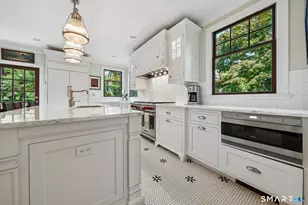37 Bettswood Rd, Norwalk, CT 06851 - Photo 9