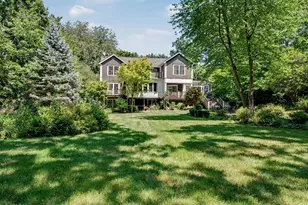 36 Lobsterback Rd, Trumbull, CT 06611 - Photo 3