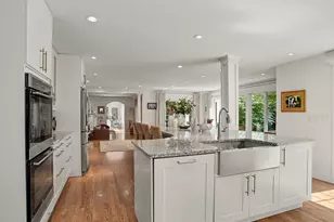 36 Lobsterback Rd, Trumbull, CT 06611 - Photo 7