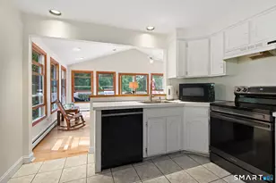 46 Longfellow Rd, Shelton, CT 06484 - Photo 13