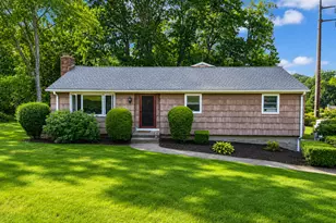 46 Longfellow Rd, Shelton, CT 06484 - Photo 1
