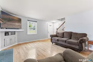 102 Wetherell St, Manchester, CT 06040 - Photo 9