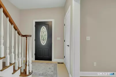 2 Chapman Chase, Windsor Locks, CT 06096 - Photo 5
