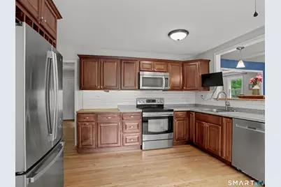 44 The Old Road, Newtown, CT 06470 - Photo 3