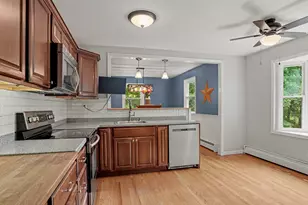 44 The Old Rd, Newtown, CT 06470 - Photo 13