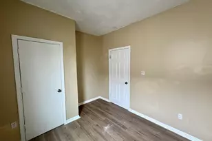 202 Bellevue St, Hartford, CT 06120 - Photo 9