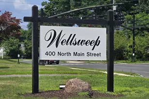 400 N Main St, Manchester, CT 06040 - Photo 1