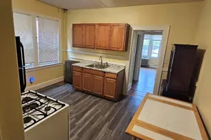27-29 Orange St, Hartford, CT 06106 - Photo 5