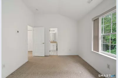 2005 Heartwood Lane #2005, Danbury, CT 06811 - Photo 17