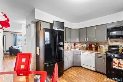 59 Savin Park #59, West Haven, CT 06516 - Photo 3
