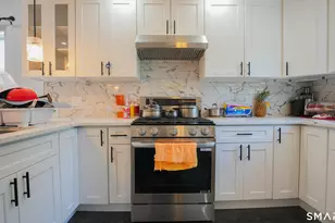 849 Frost Rd, Waterbury, CT 06705 - Photo 5