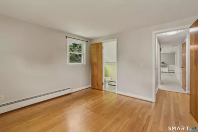 126 Davis Road, East Hartford, CT 06118 - Photo 17