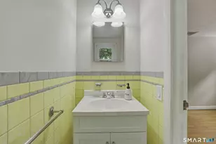 126 Davis Rd, East Hartford, CT 06118 - Photo 19