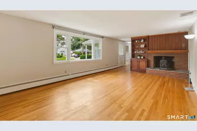 126 Davis Road, East Hartford, CT 06118 - Photo 5