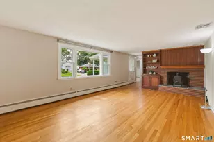 126 Davis Rd, East Hartford, CT 06118 - Photo 5