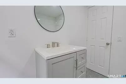 24 Sunfield Circle, Waterbury, CT 06708 - Photo 11