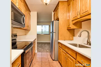 120 Huntington Turnpike #905, Bridgeport, CT 06610 - Photo 13