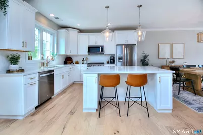 89 Brentwood Circle #89, Danbury, CT 06810 - Photo 5