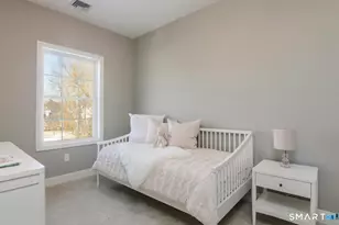 35 Ringgold St, West Hartford, CT 06119 - Photo 11