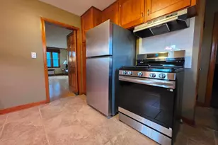 235 Summit St, Manchester, CT 06042 - Photo 9