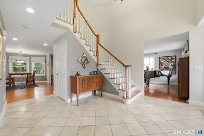 387 Stillwater Avenue, Stamford, CT 06902 - Photo 3
