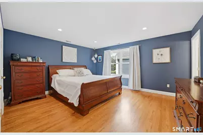387 Stillwater Avenue, Stamford, CT 06902 - Photo 15
