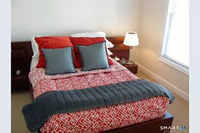 4 Westwood Drive #4, Stamford, CT 06902 - Photo 9