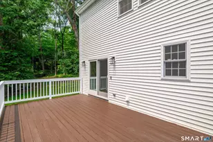 2 Sutherland Dr, Newtown, CT 06482 - Photo 9