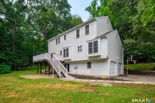 2 Sutherland Dr, Newtown, CT 06482 - Photo 7