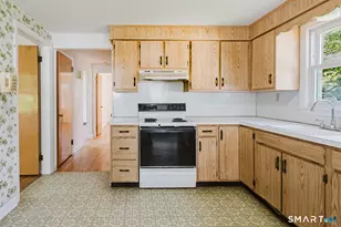41 Stillson Pl, Fairfield, CT 06824 - Photo 17