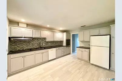 35 Woodmont Road, West Hartford, CT 06117 - Photo 13