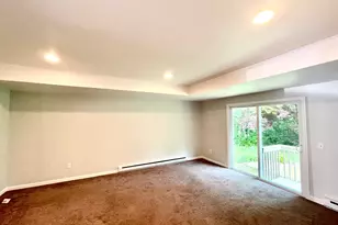 35 Woodmont Rd, West Hartford, CT 06117 - Photo 11