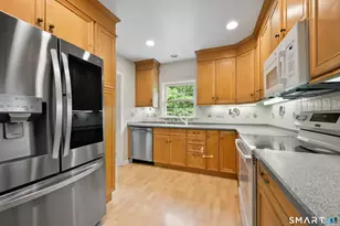3 Valley View Rd, Norwalk, CT 06851 - Photo 5