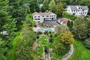 121 Parry Rd, Stamford, CT 06907 - Photo 37