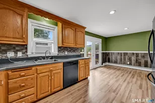 57 Glen Eagle Dr, Bristol, CT 06010 - Photo 5
