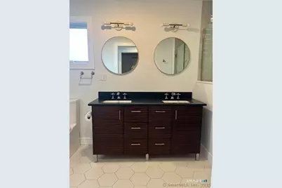 26 Summer Island Road, Branford, CT 06405 - Photo 11