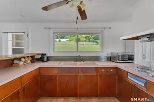 449 Brushy Plain Rd, Branford, CT 06405 - Photo 15