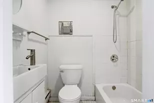 695 Beechwood Ave, Bridgeport, CT 06605 - Photo 7