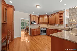 385 2nd Hill Falls Ln, Bridgewater, CT 06752 - Photo 17