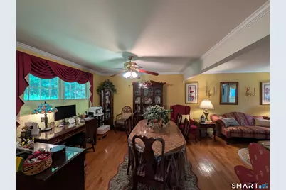 32 Shari Drive, Seymour, CT 06483 - Photo 9