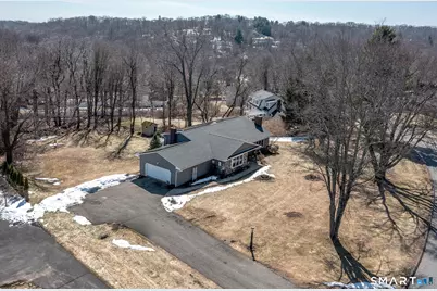 9 Delno Drive, Danbury, CT 06811 - Photo 5