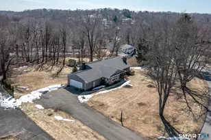 9 Delno Dr, Danbury, CT 06811 - Photo 5