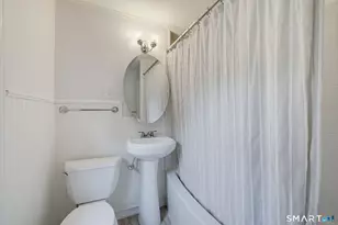 53 Prospect St, Bloomfield, CT 06002 - Photo 31