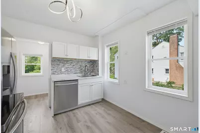 53 Prospect Street, Bloomfield, CT 06002 - Photo 7