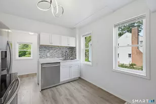 53 Prospect St, Bloomfield, CT 06002 - Photo 7