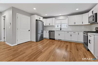 33 West End Avenue #B, Branford, CT 06405 - Photo 3